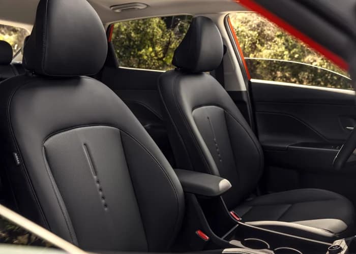 Hyundai Kona HEV — Interior 3/6